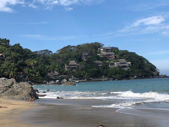 Playa De Los Muertos